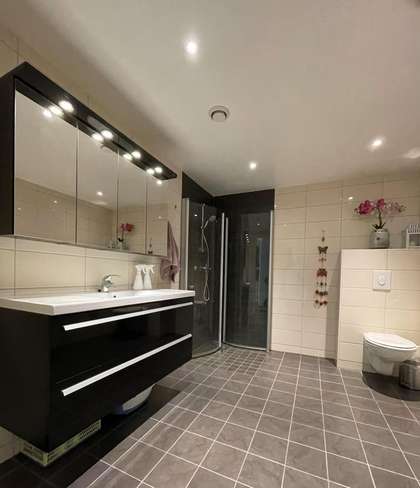 3 Sleeping Rooms For 82M2 Which Direct Traffic To Airport And City Center Берген Экстерьер фото