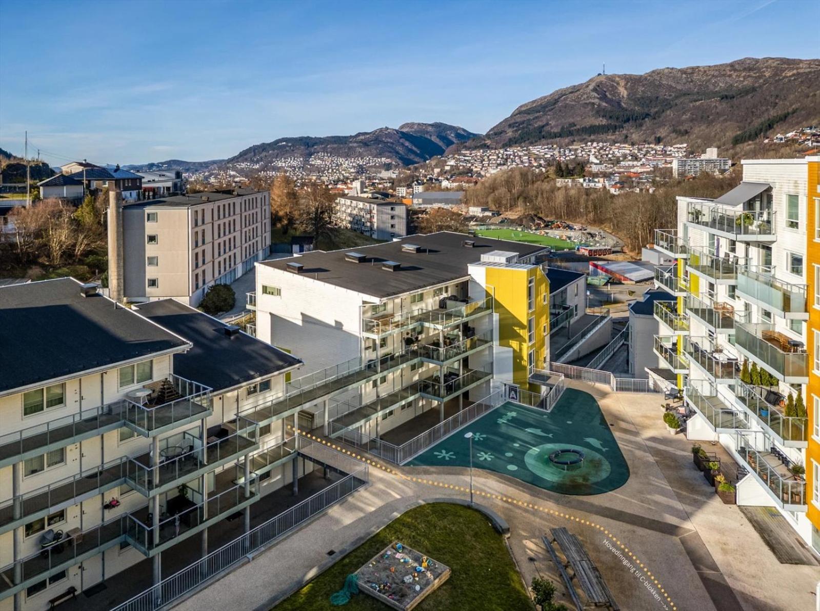 3 Sleeping Rooms For 82M2 Which Direct Traffic To Airport And City Center Берген Экстерьер фото
