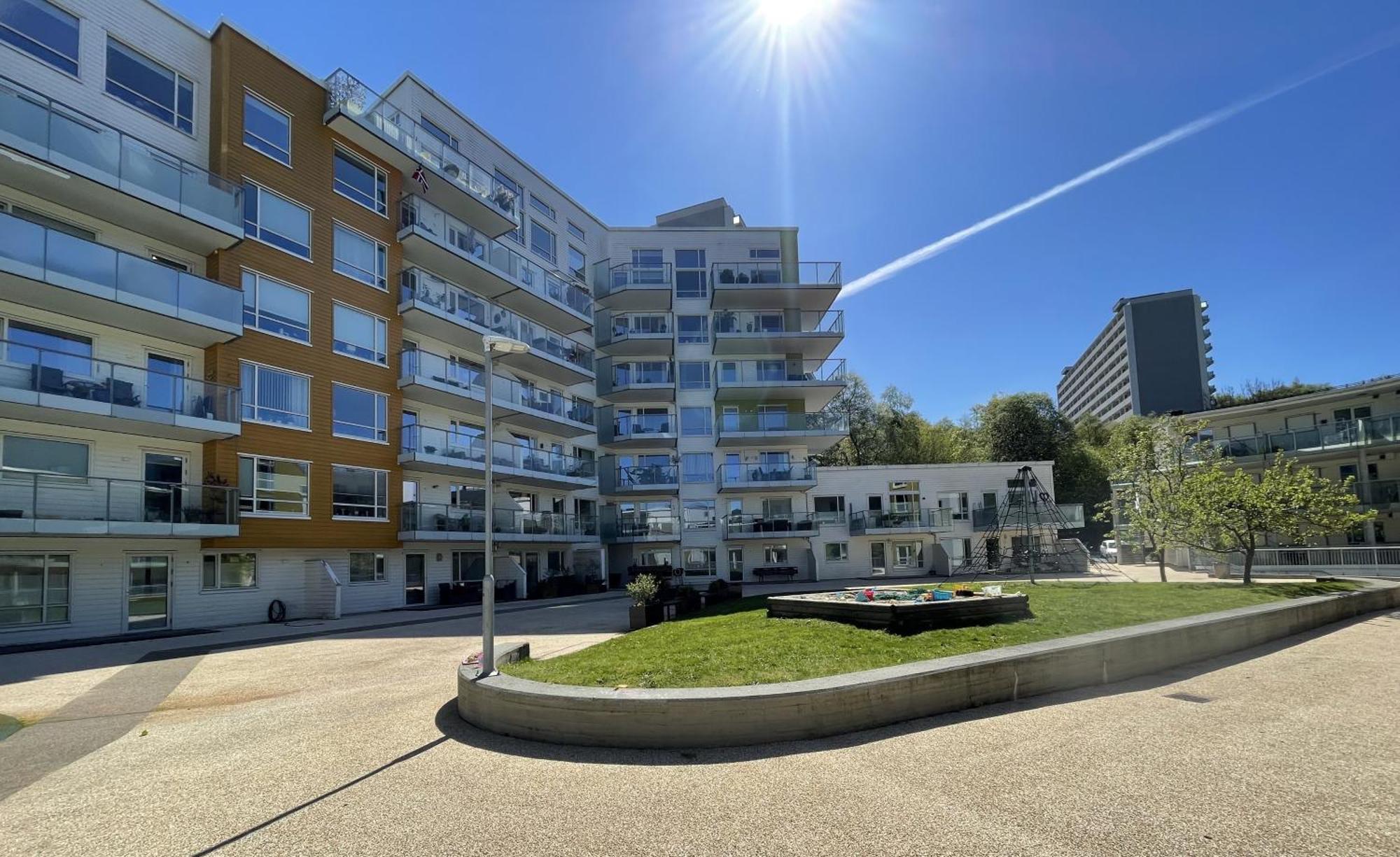 3 Sleeping Rooms For 82M2 Which Direct Traffic To Airport And City Center Берген Экстерьер фото